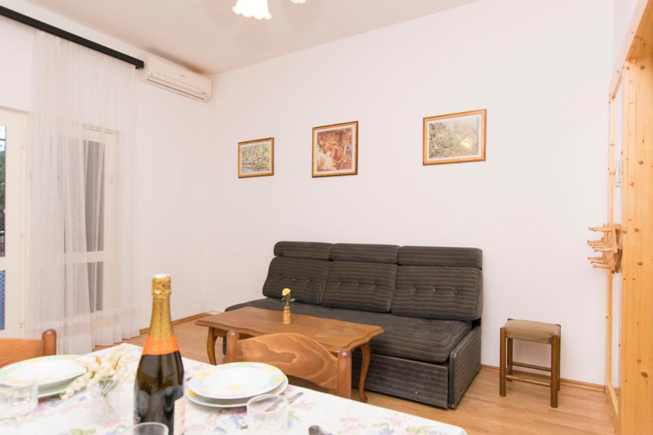 Apartments Amalija 보디체 외부 사진
